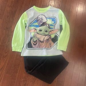 Stars wars Yoda The Child pants and top pajamas set size 8